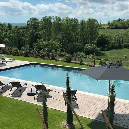 Molinant, Evasion En Pierres Dorees * Bagnols (Rhone)