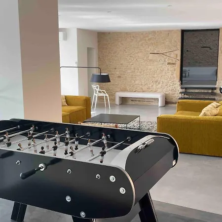 Villa Molinant, Evasion En Pierres Dorees *