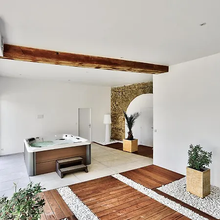 Villa Molinant, Evasion En Pierres Dorees Bagnols (Rhone)